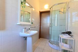 IzzHome Central Room - Pula - 9
