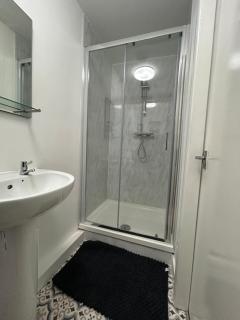 Large Studio with homely features! - Mansfield - 6