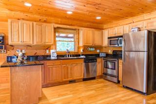 White Rock - Mountain Views, Hot Tub, Game Room, 5 Minutes From Downtown Blue Ridge - Blue Ridge, GA - Blue Ridge - 6