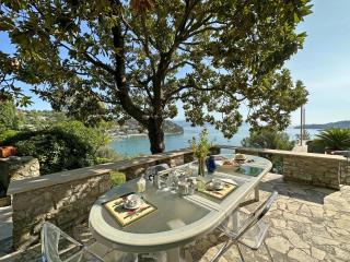 Villa Doria 10 Pax by VILLASRETREATS - Portovenere - 1