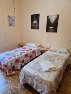 FARE BnB Room via Monte 14 - 1