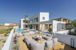 New Beachfront Mesogaia Villa with Heated Pool, Jacuzzi & Playroom, 60m from the beach - Pigianos Kampos - 1