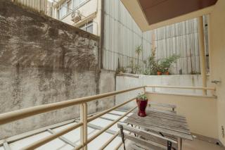 Downtown Trindade Apartment With Terrace by Vacationy - Porto - 5