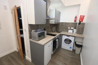 VR Apartments - Glasgow - 3
