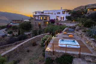 VILLA NAUTILIA - Luxury Suites and Cottages - 1