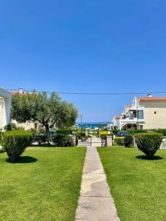 Villa Maria by the sea - Pefkohori - 1