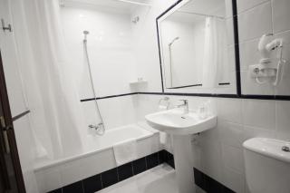 Hostería de Adarzo auto check - Santander - 3