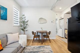 The Garden Suite in London, On 1BR, 1B with free washer and dryer - London - 7