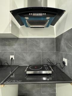 Free Parking-Luxury 1 Bed with Pool,Gym,Cinema - 2
