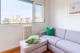 Trilocale in Via Pogatschnig 40 -- San Siro-Rho Fiera-Duomo - Milan - 2