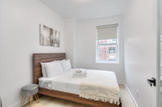 Free indoor parking Cozy & Spacious condo in heart of downtown - Montreal - 9