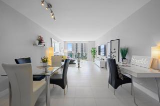 Apartment Ocean View Steps Away Beach Sunny Isles Miami - Sunny Isles Beach - 2