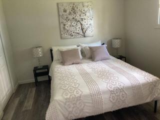 Direct Lakefront cottage on Lake Simcoe in Orillia - Orillia - 7