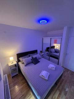 Lux apartment 8, center, free parking - Niš - 5