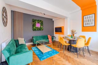 Central 2 Bedroom Flat with Roof Terrace I Next To Brighton Beach I Sleep 8 Guests - Brighton & Hove - 1