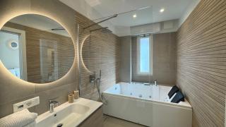 Casa Febo, in centro con parcheggio privato a 200 mt dal mare - Bordighera - 0