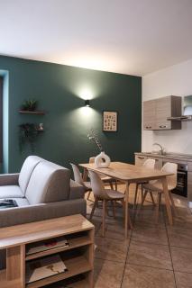 Winter Sports Events 2026 - CharmEscape OldTown - 6 min walk to BerninaExpress - 2