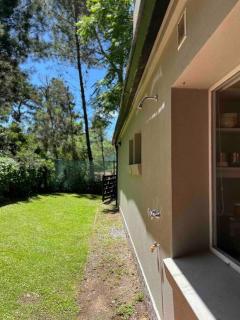 Casa 5 estrellas completa en planta baja a 900 metros del mar - Carilo - 3