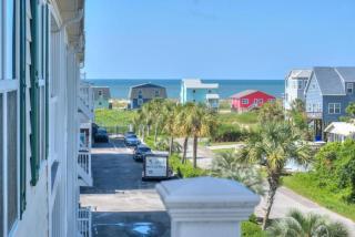 Ocean Walk 6303-The Old Men and The Sea-sters - Oak Island - 9
