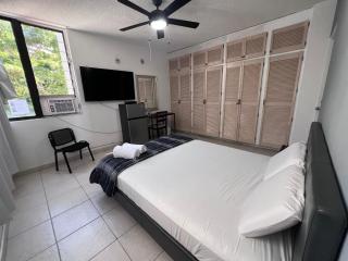 Habitación céntrica y espaciosa con A/A - Panama City - 3
