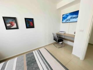 Exquisite Sunset Penthouse - 8