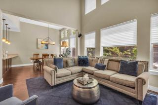 Charming 3BR-Near Skiing & Hiking - 3