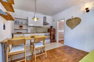Apartments with a parking space Losinj, Losinj - 23373 - Mali Lošinj - 3