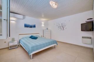 Apartments with a parking space Losinj, Losinj - 23373 - 2