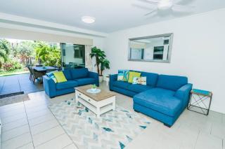 Coral Sands - Modern, Central Three-Bedroom Poolside Unit in Stunning Agnes Water - 4