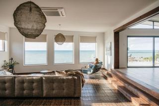 Novo Luxury Apartment Penguin Accommodation Itas - Penguin - 7