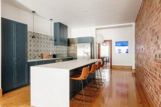 Novo Luxury Apartment Penguin Accommodation Itas - Penguin - 4