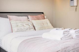 Fantastic Multilevel 3BR, Vibrant Angel, 5min Tube - 2