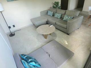 Hobie Suite 1 Bed, Starlink WiFi, Balcony & Pool - 5