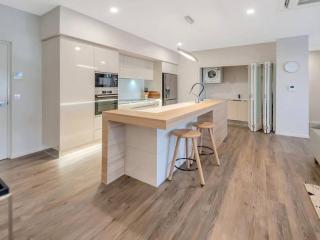 Cairns North 4-Bed with Outdoor Dining & Pool - Cairns - 5