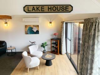 Lakehouse at Panners - 9