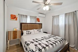 Modern City Ranch 3 bdrm Family Home Access by Dirt Road - 8