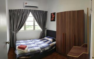 Seruni Apartment - 3 Bedrooms - 6