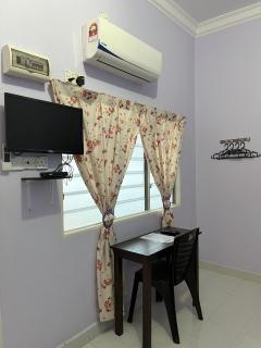 Rayyan's Roomstay - 4