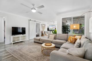 White Sandy Cottage - Corlette - 9