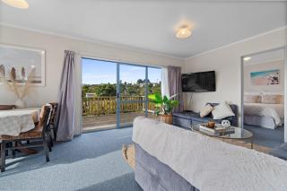 Raglan Beach Retreat - Raglan Holiday Home - 9