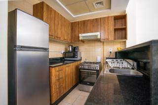 RH- Contemporary Studio, Downtown, Near Dubai Mall & Burj Khalifa - Dubai - 3