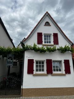 Lilli's Gästehaus - - 1