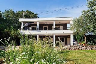 Modern apartment with a terrace near Omiš - Kučiće - 9