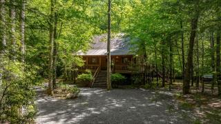 A Creek Runs Thru It - Secluded Waterfront Cabin - Cherry Log - 4