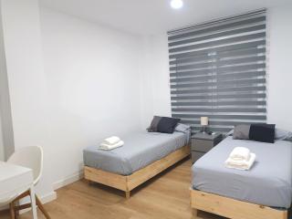 Casa de Huéspedes 12 Octubre Rooms - Madrid - 0