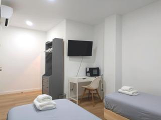 Casa de Huéspedes 12 Octubre Rooms - Madrid - 4