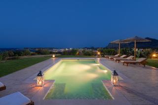 Majestic View Villa - 7