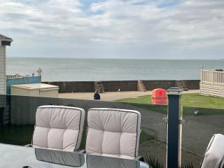 2 bedroom Mini Lodge Caravan at Coopers Beach Holiday Park - 8