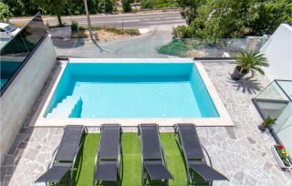 Gorgeous Home In Dramalj - 3