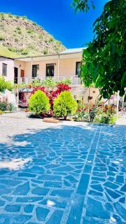Guesthouse Mtkvari - Nak'alak'evi - 0